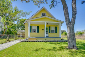 Charming Newport News Cottage Less Than 1 Mi to Ocean!